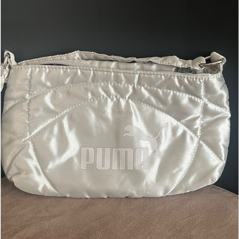 Puma Upscale Silver Handbag. Small Size Bag made of Polyester.